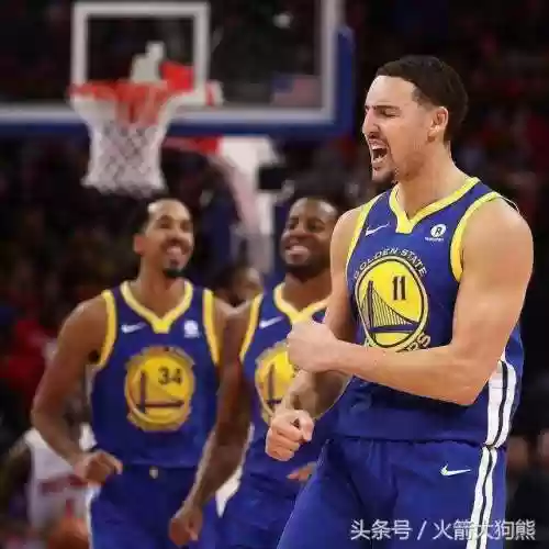 勇士奇葩中锋阵容搭配图片(效力过勇士队的中锋)插图2