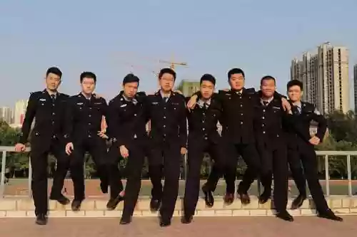 警员阵容搭配插图
